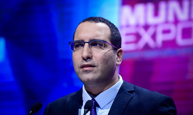 ירון אברהם מזועזע: הרגע שבו צריך להניח הכל בצד