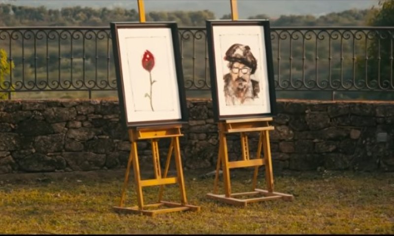 ג'וני דפ חושף אוסף אמנות אינטימי ממחוזות חייו בצרפת