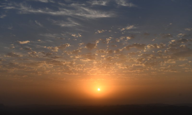 איך יכול להיות שבתוך החושך האיום הזה יש אור?