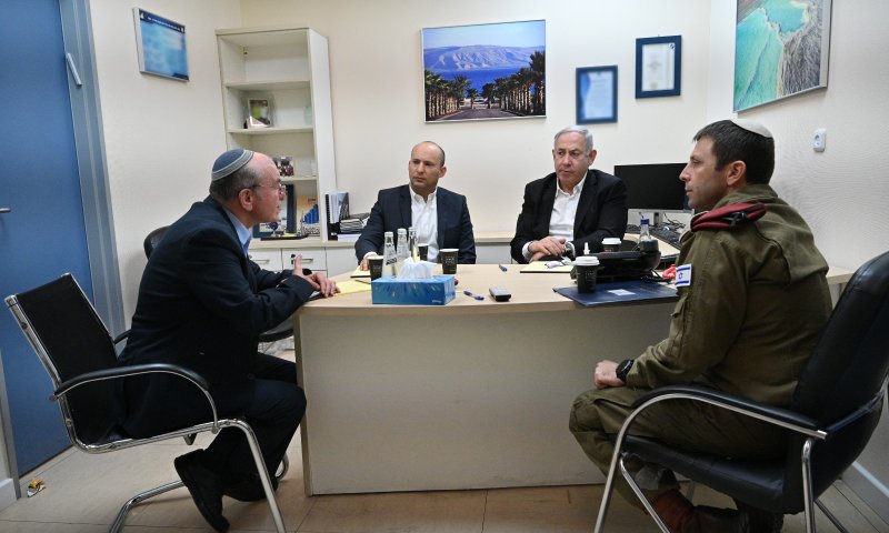 התייעצות ביטחונית בקריה: 3 סרוגים ונתניהו