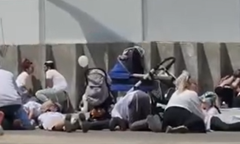 אזעקות בצעדה לעזה. עשרות משפחות נשכבו על הרצפה