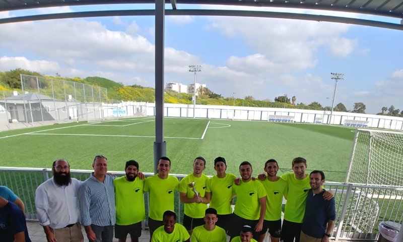 יש אליפות: זוכה ראשונה באליפות המכינות בכדורגל