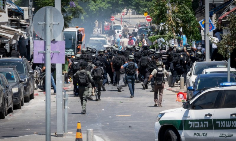 קטסטרופה בתל אביב: 170 פצועים; ביניהם 30 שוטרים