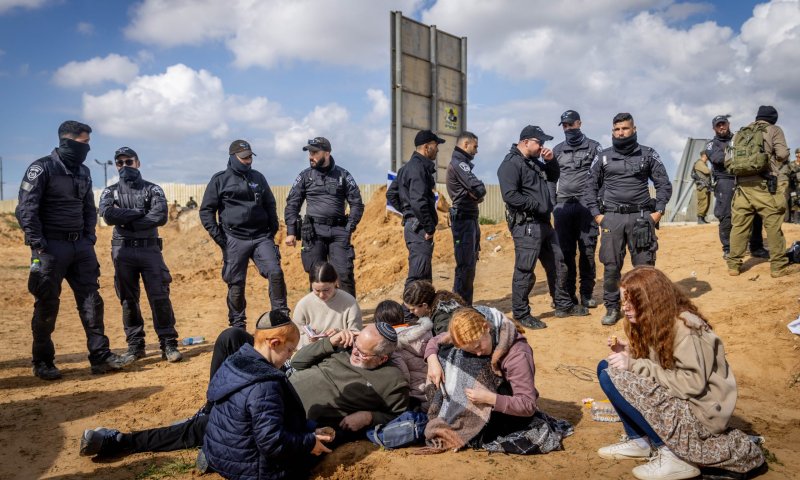 בית המשפט קבע: המפגינים שחדרו לעזה ישוחררו
