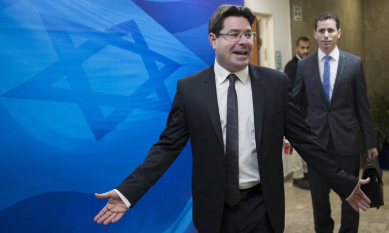 אקוניס: "אני שוקל להתמודד לראשות העיר תל אביב"