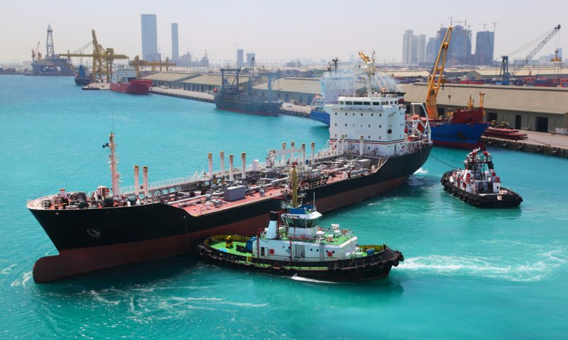 תקיפה חריגה באבו דאבי: 3 הרוגים בפיצוץ מכלי דלק