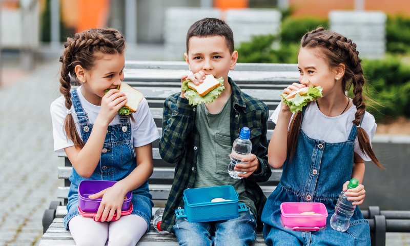 הסוף לחומוס והשוקולד: כך תשפרו את ארוחת העשר של הילדים