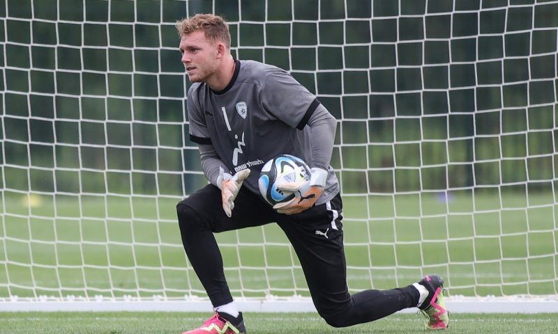 הנה זה קורה: דניאל פרץ הוצג בבאיירן מינכן