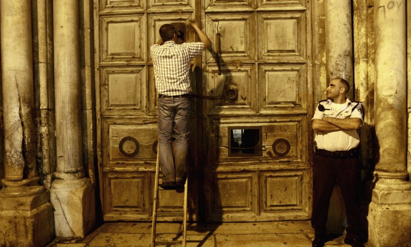 בזכות החוק של רחל עזריה: כנסיית הקבר נסגרה