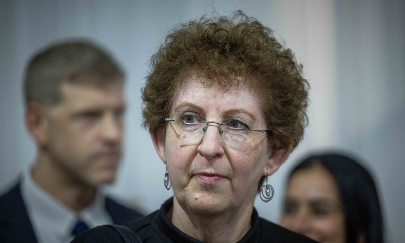 אביה של השופטת נפטר, דיוני משפט נתניהו יידחו