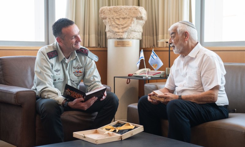 הלוי נפגש עם אביו של עמנואל מורנו