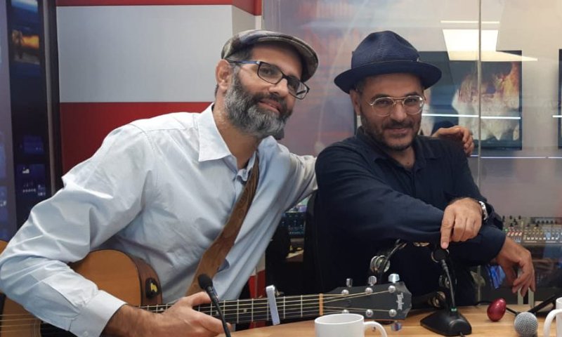 לייב בסרוגים: יוני גנוט ואילן דמרי בביצוע מיוחד לכיפור