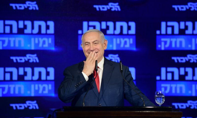 סקר מנדטים: הפער בין גנץ לנתניהו נמחק; ליברמן, לוי וכחלון עוברים