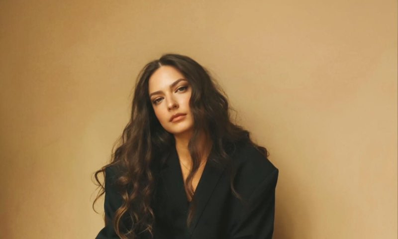 האם זהו שיר החופה הבא? מאי ספדיה ביצירה מרגשת