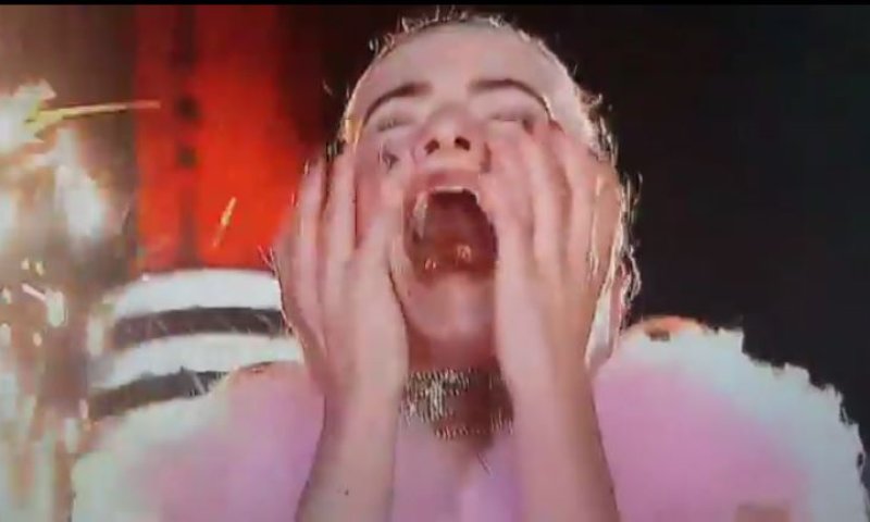 צפו: התגובה המטורפת של השדרית ההולנדית לזכייה