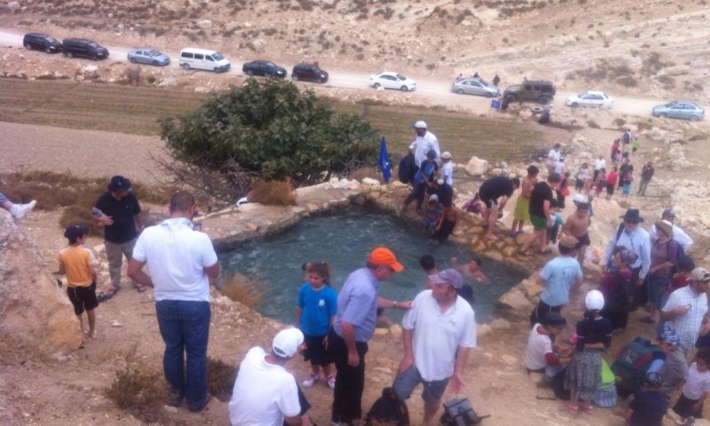 מאות הגיעו לטייל בדרום הר חברון. גלריה