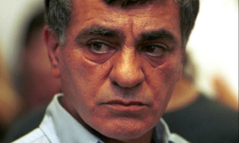 "שיזד** פעמיים": גברי בנאי מגיב לתקרית עם שרון גל