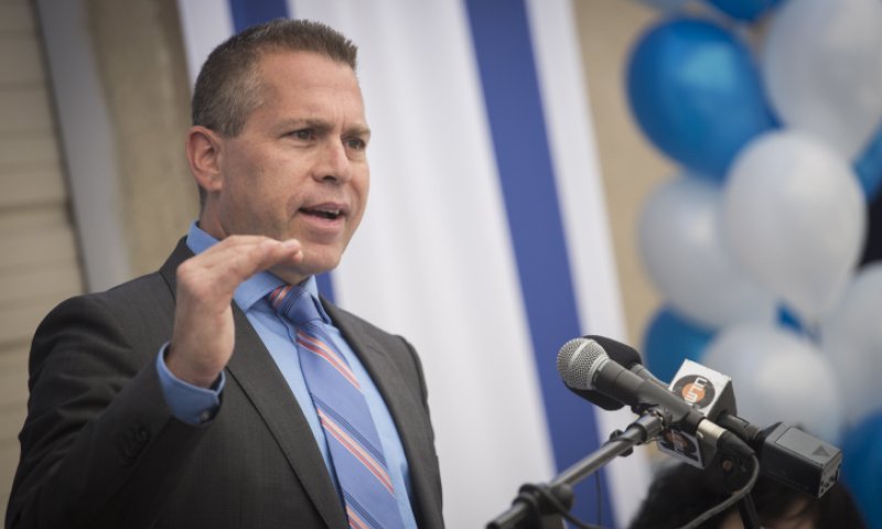 'קצת שקרן': גלעד ארדן עונה לליאור שליין