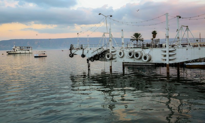 לקראת הגעת זמיר: עסקים בטבריה הקימו מטה מאבק
