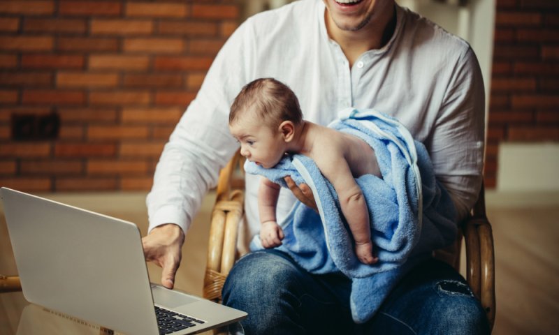 המדריך המלא: כך תטפלו בתינוק לאחר הלידה