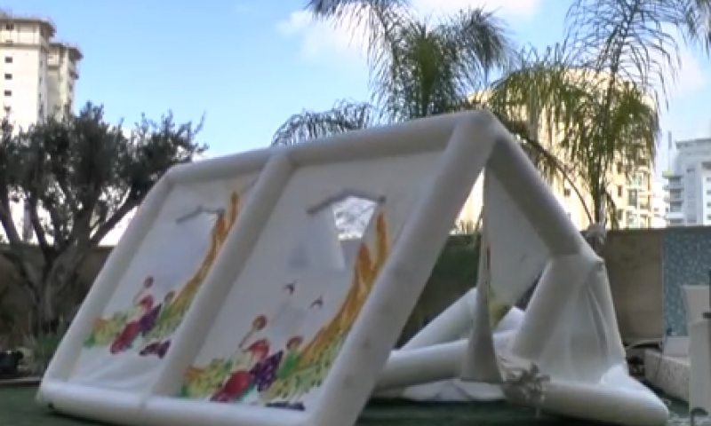 פסק: "סוכה מתנפחת כשרה כמו סוכה רגילה"