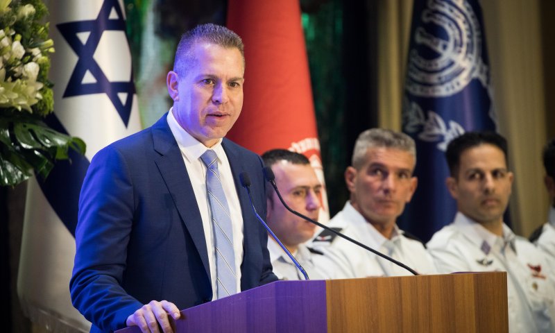 השר ארדן פנה ליועמ"ש בבקשה למנות מפכ"ל