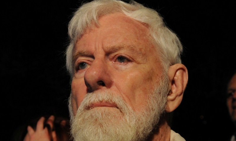 אורי אבנרי: במתפרעים סורים יורים ובמתנחלים לא