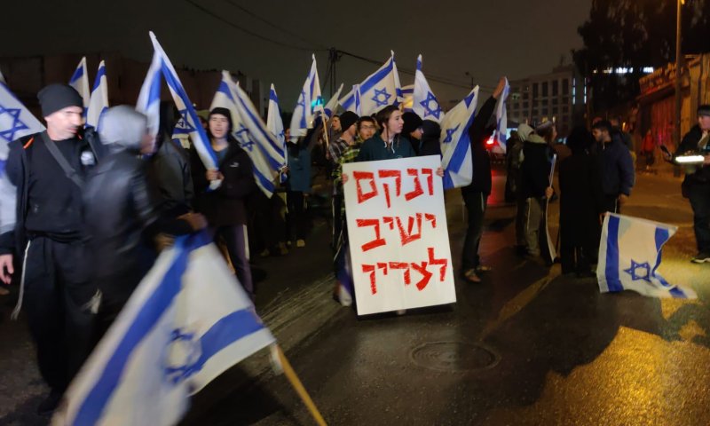 צפו: צעדת דגלים במקום הפיגוע בשמעון הצדיק