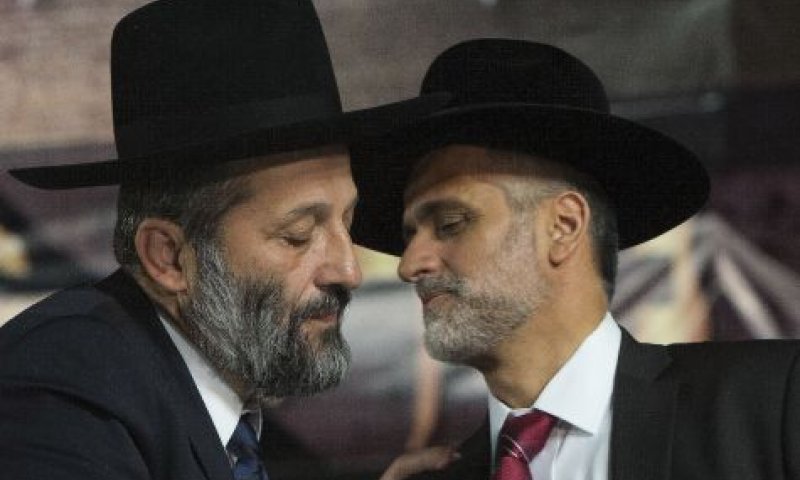 "לא מקבל את המילה התפלגות. ישי עזב לבד"