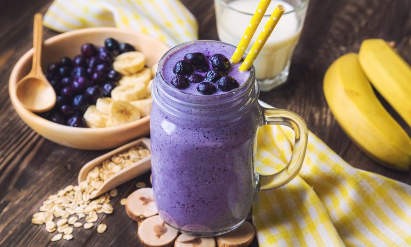 זמן להתפנק: 5 שייקים שירעננו לכם את הקיץ