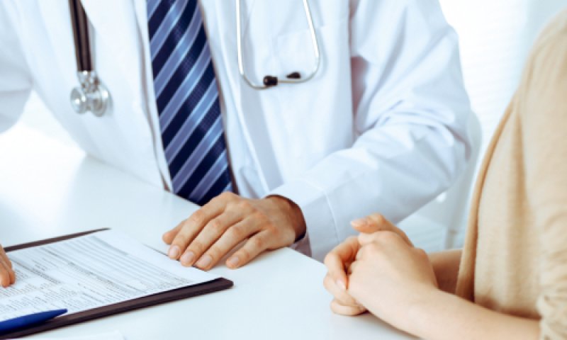 ישראלי התחזה לפרופסור וטיפל בעשרות חולים