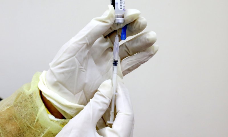 רשמית: ה-FDA אישר את החיסונים נגד זן האומיקרון