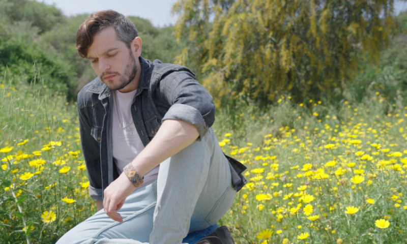 זיו שליט בסינגל חדש: "מטוס לבן"