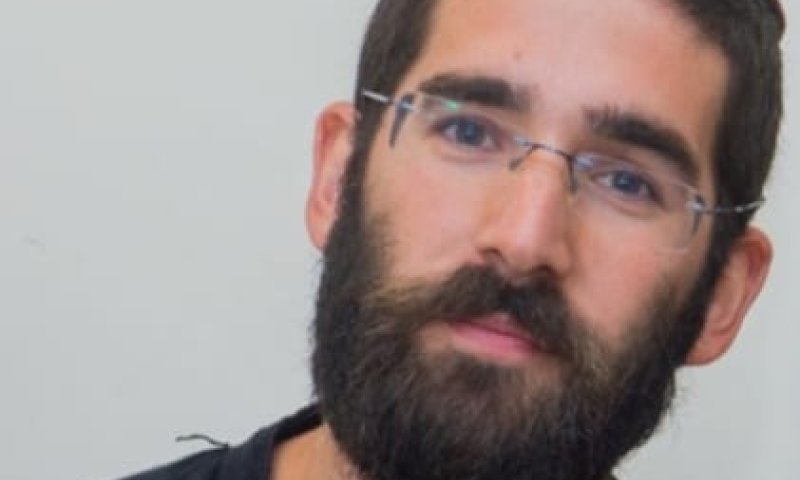 אלמנתו של הרב נערן: תתפללו שההשתלה תצליח