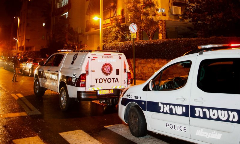 בלי בושה: גנב קלנועית של אישה נכה לאור יום | צפו