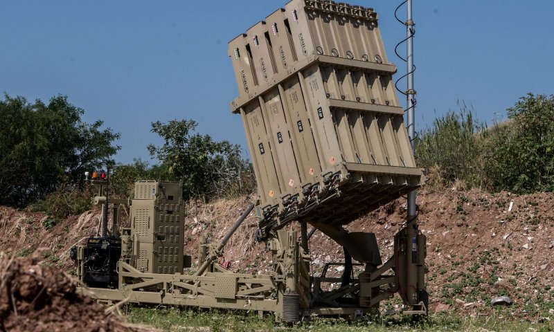 יותר מ-150 רקטות לעבר ישראל; 3 נפגעים מחבלות