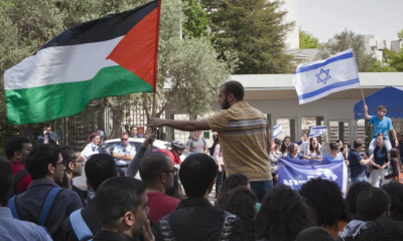 תדאגו לסטודנטים ולא לקידום הפוליטי שלכם