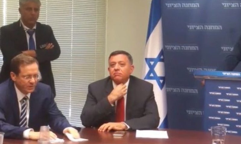 צפו: חסון מברך, שפת הגוף של גבאי אומרת הכל