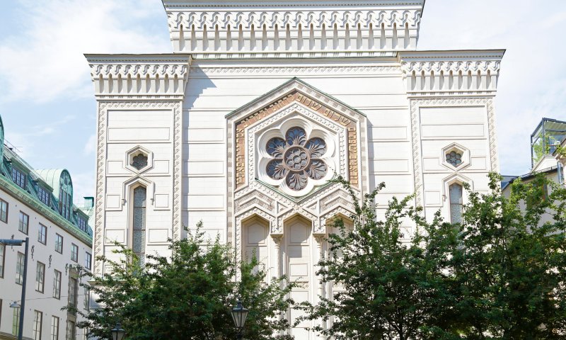 אחרי הקוראן: מפגינים קוראים לשרוף ספרי תורה