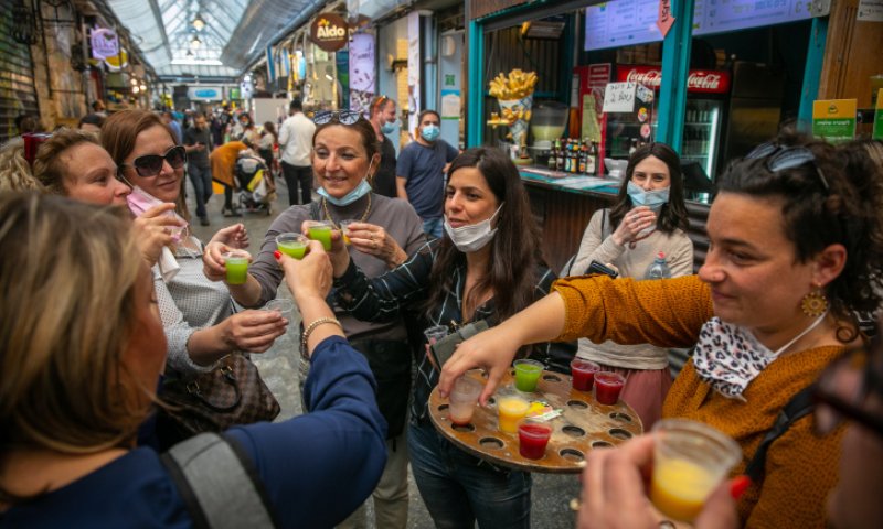 הוחלט: תבוטל המגבלה על התקהלות במקומות פתוחים