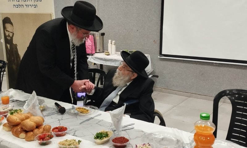 הרב שטרן הוציא מסכת: הרבנים הגיעו לברך