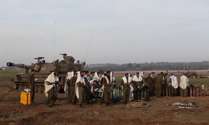 800 חיילים לרמטכ"ל: "החזר את 'שמחת יום א'"