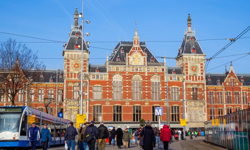 פיגוע דקירה בהולנד: 2 תיירים נפצעו קשות