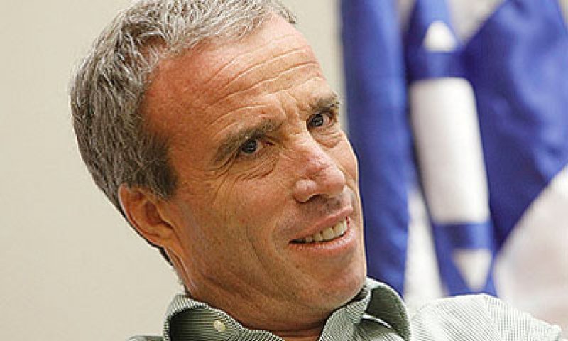 חוק שטרן: שימוש בתאריך עברי בכל תעודה ממשלתית