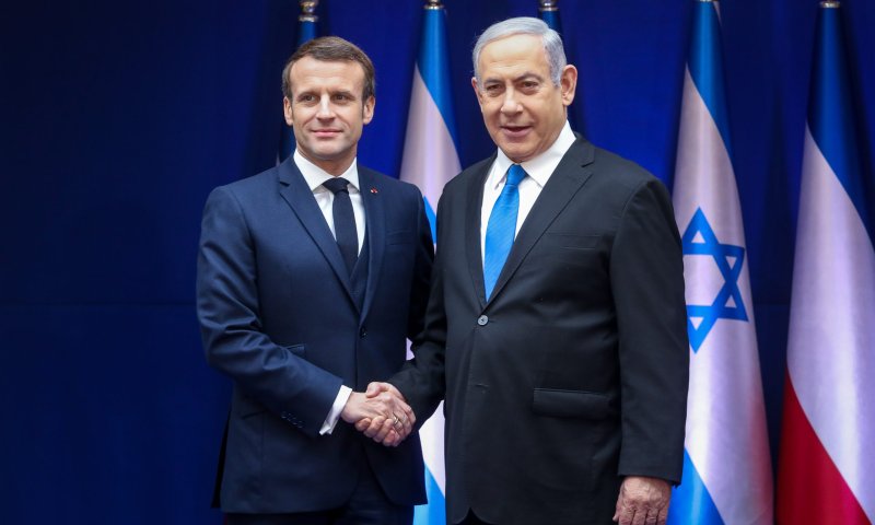 לא נתניהו: נשיא צרפת חשף מי פעל להעברת התרופות