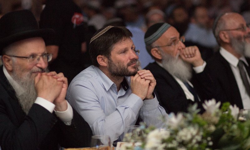 הרב שמואל אליהו: 'עלינו להמשיך לדאוג לאחים שלנו'