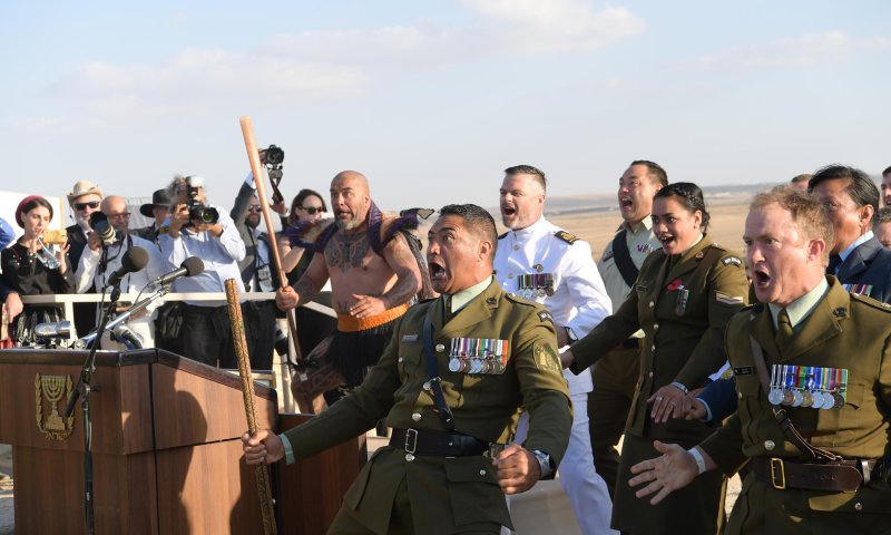 צפו: החיילים הניו-זילנדים בריקוד קרב מאורי