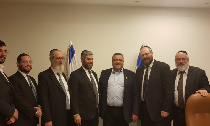 חודש אחרי הבחירות: יש קואליציה בירושלים