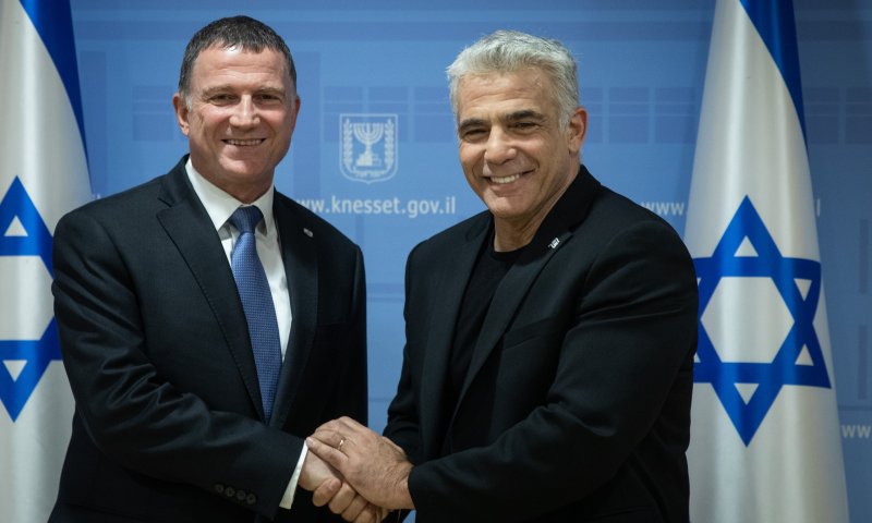 בכחול לבן מברכים: "יולי בחר במסלול הנכון"