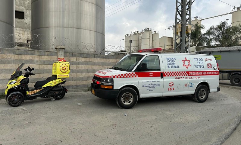 פועל נהרג במפעל ברמלה, המנהלים עוכבו לחקירה